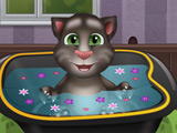 Играть на Baby Talking Tom Bathing